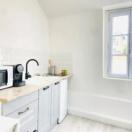 Apartment Le Surfing, Studio Centre Historique De Poitiers